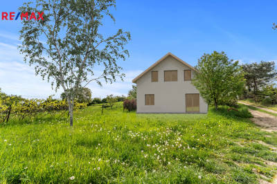 Prodej pozemku pro bydlení, 950 m2, Mořina
