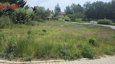 Pronájem pozemku pro bydlení, 809 m2, Černolice