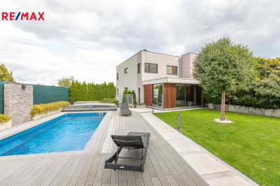 Prodej rodinného domu, 230 m2, Praha