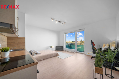 Prodej bytu 1+kk, 32 m2, Hostivice